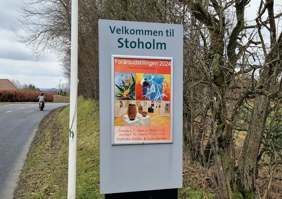 Plakaterne er på plads ved indfaldsvejene til Stoholm